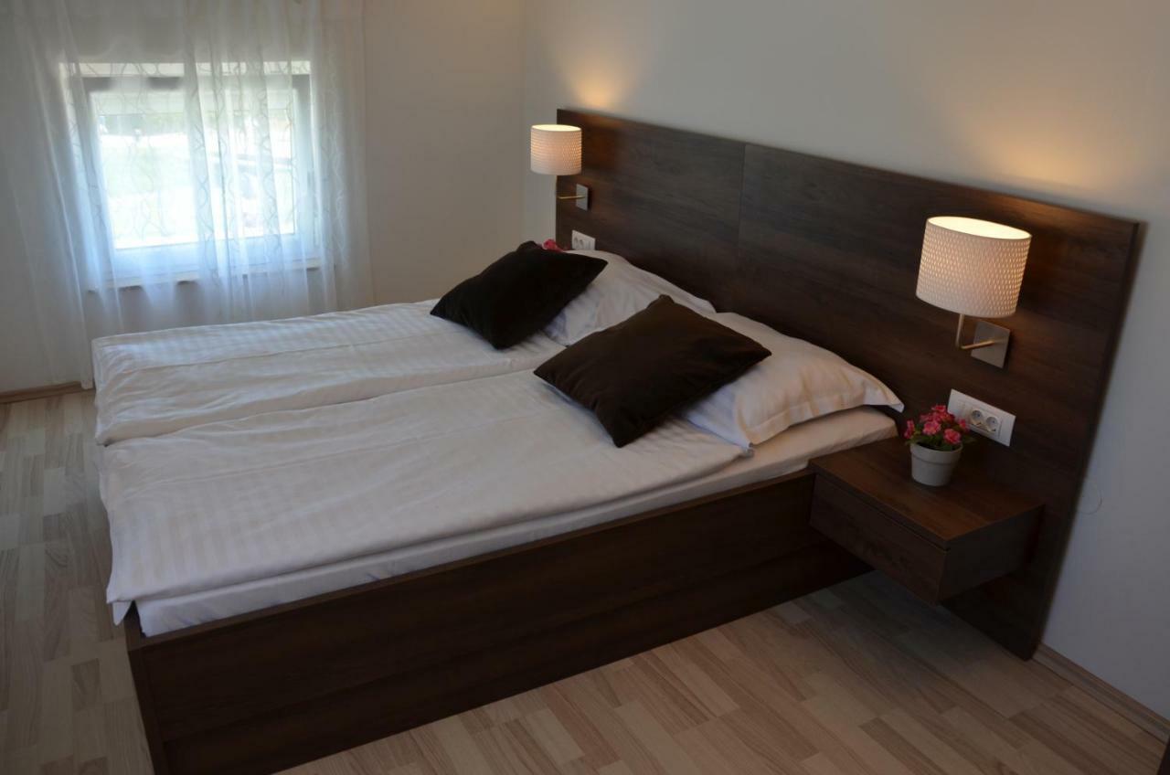 Apartments Mango II Baška Eksteriør billede