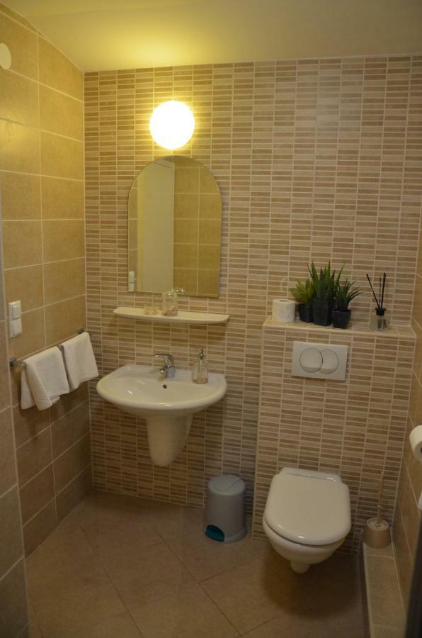 Apartments Mango II Baška Eksteriør billede