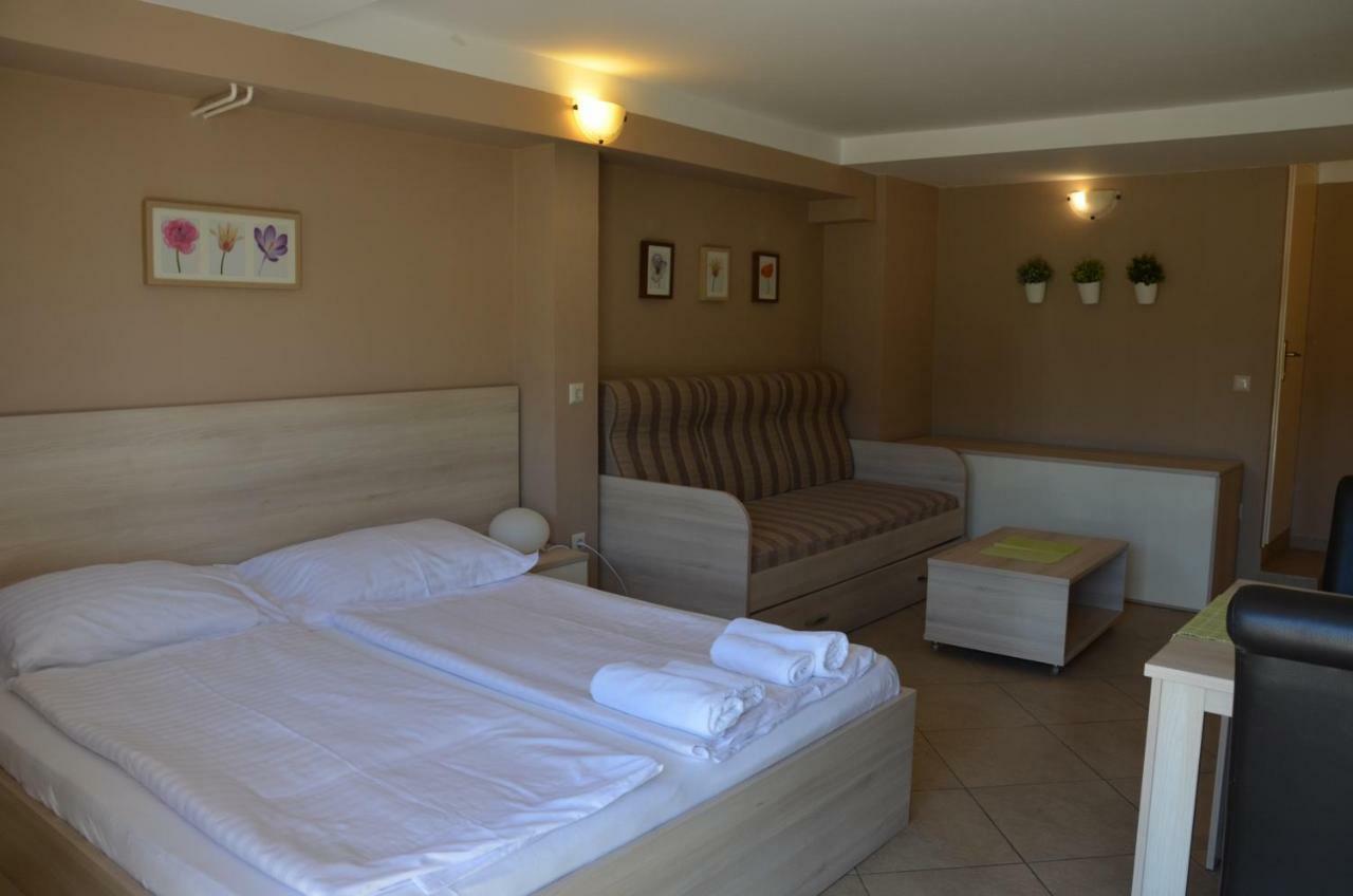 Apartments Mango II Baška Eksteriør billede