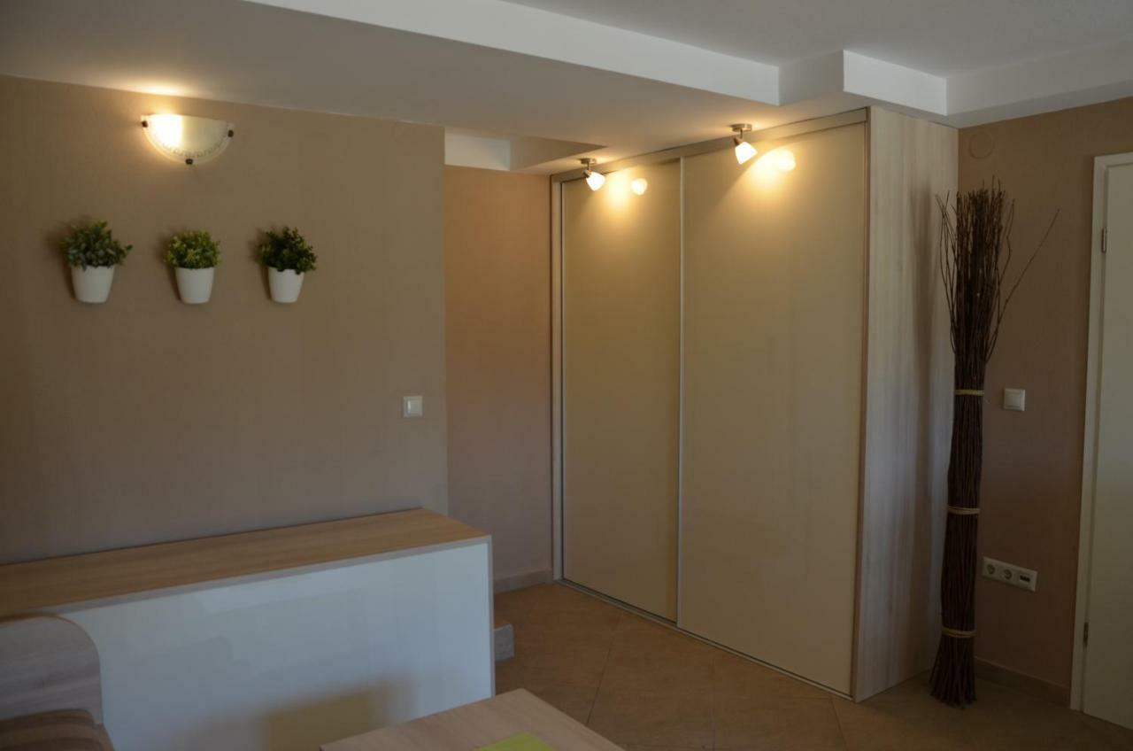 Apartments Mango II Baška Eksteriør billede
